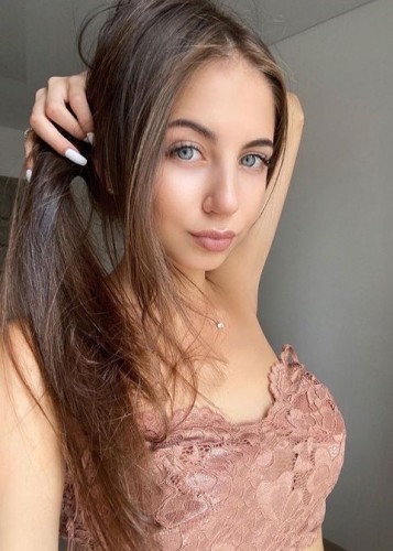 Алёна, Г. Пикалёво